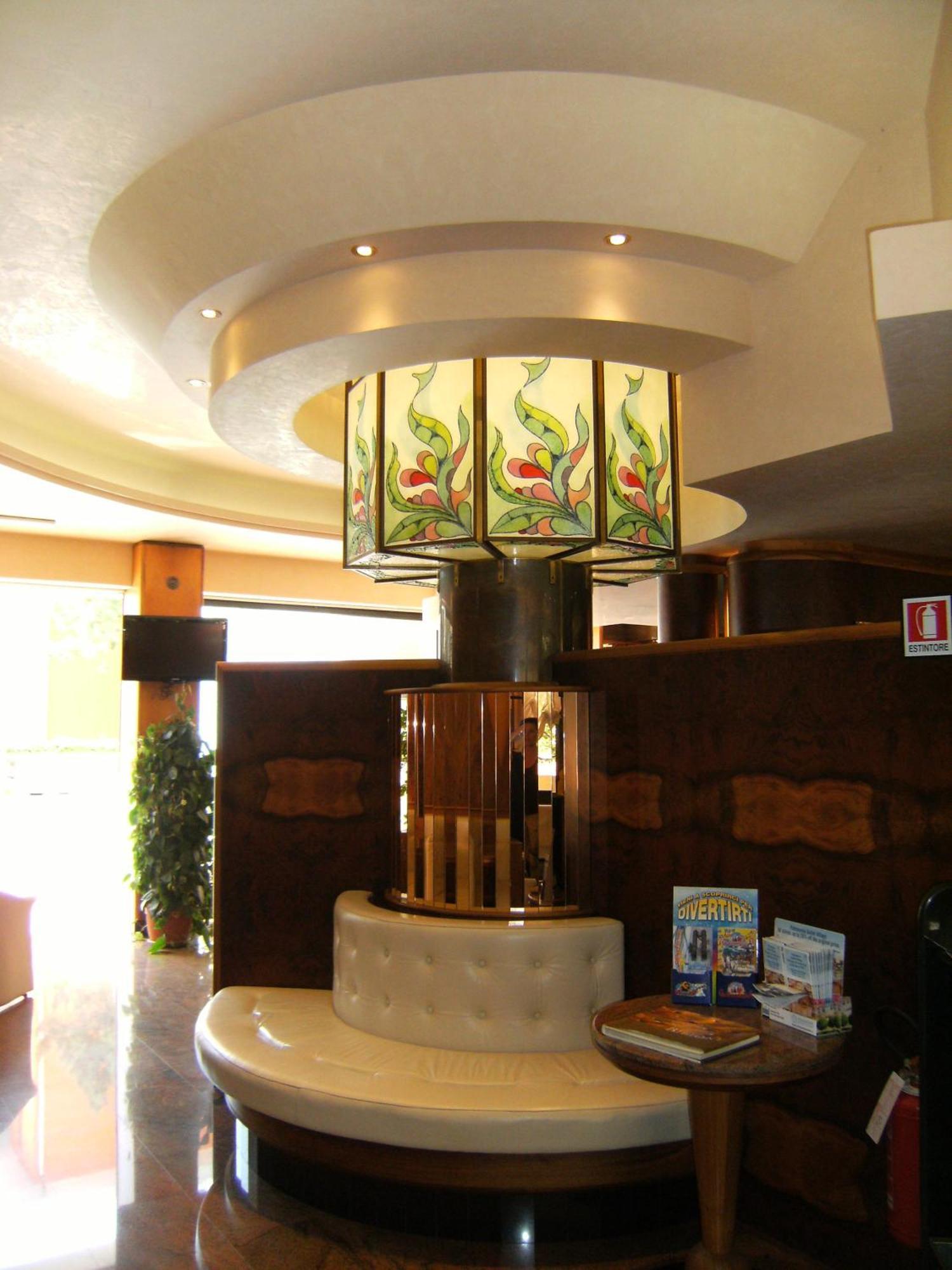 Hotel Europa Бибионе Экстерьер фото