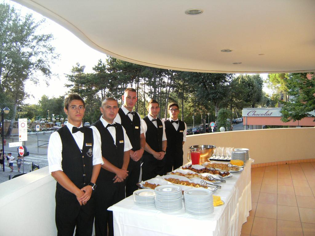 Hotel Europa Бибионе Экстерьер фото